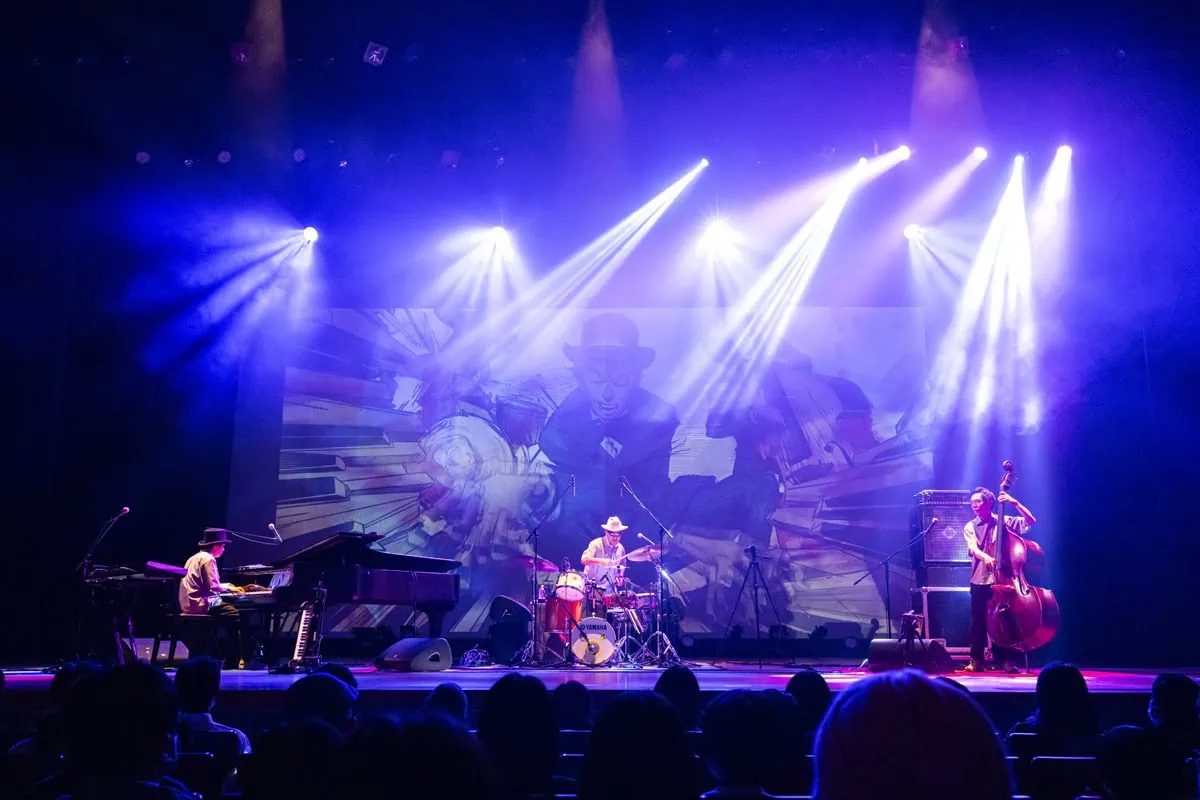Dazz On –Autumn Resonance– H ZETTRIO with YUCCO MILLER